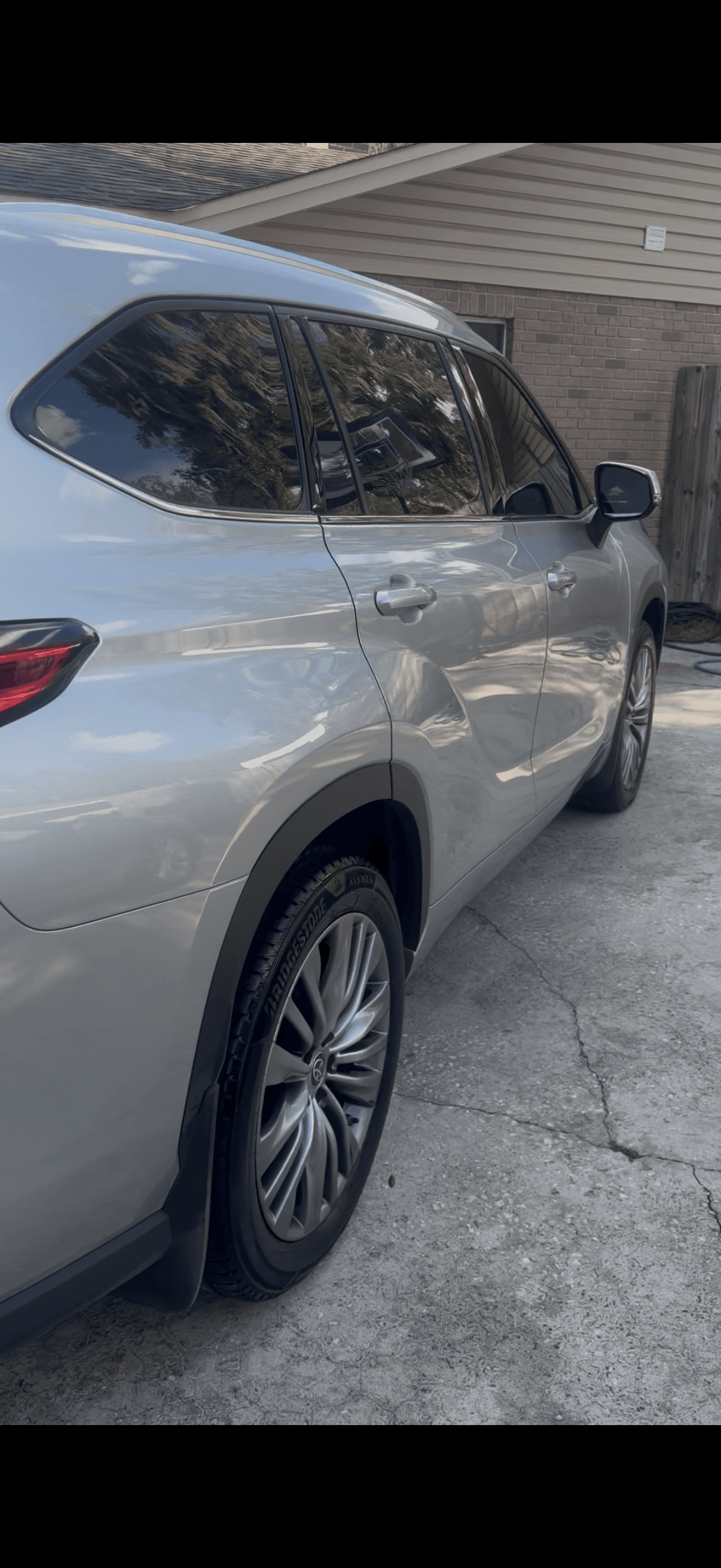 Exterior detail 9