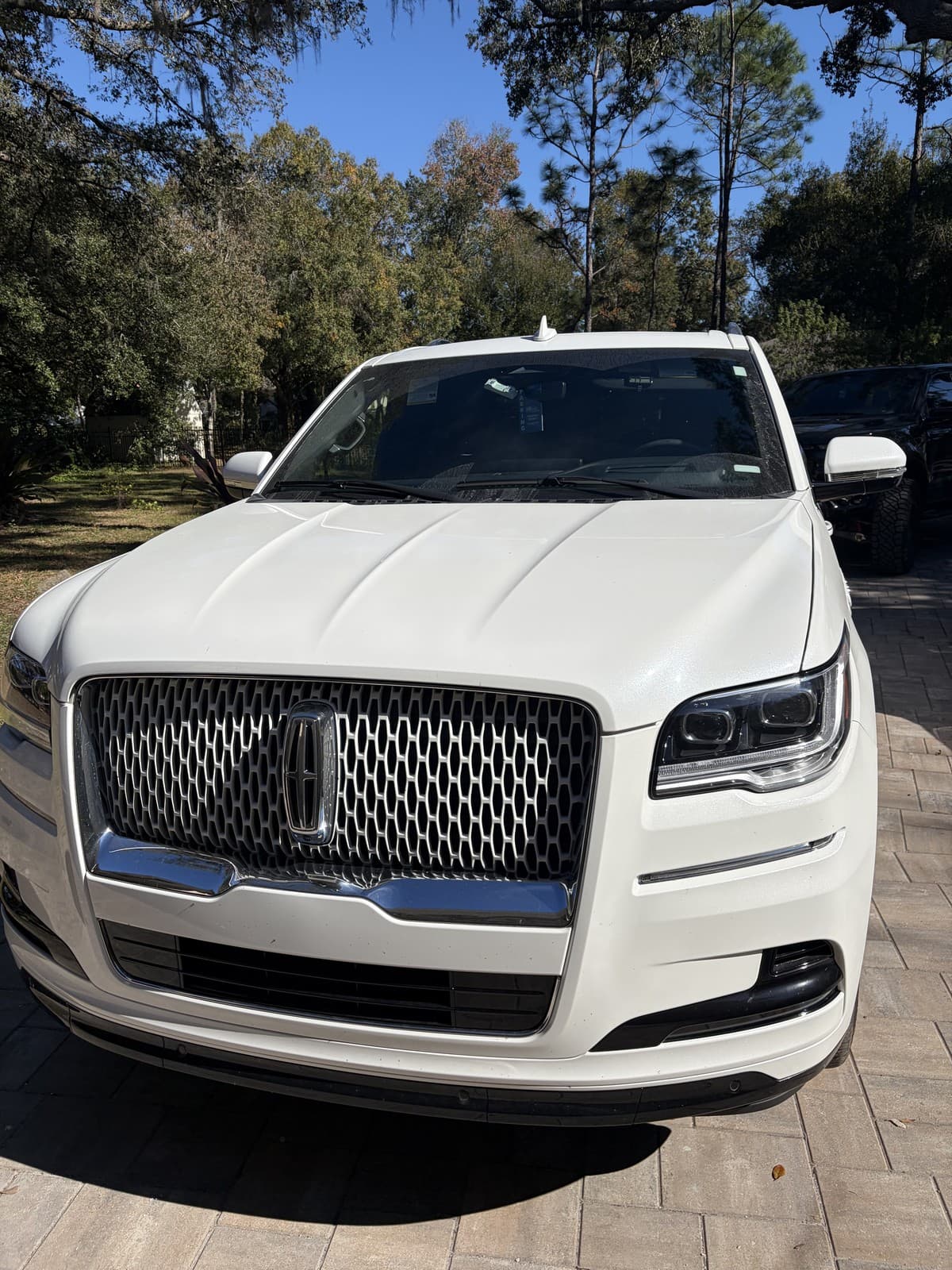 Exterior Detail — Lincoln Navigator