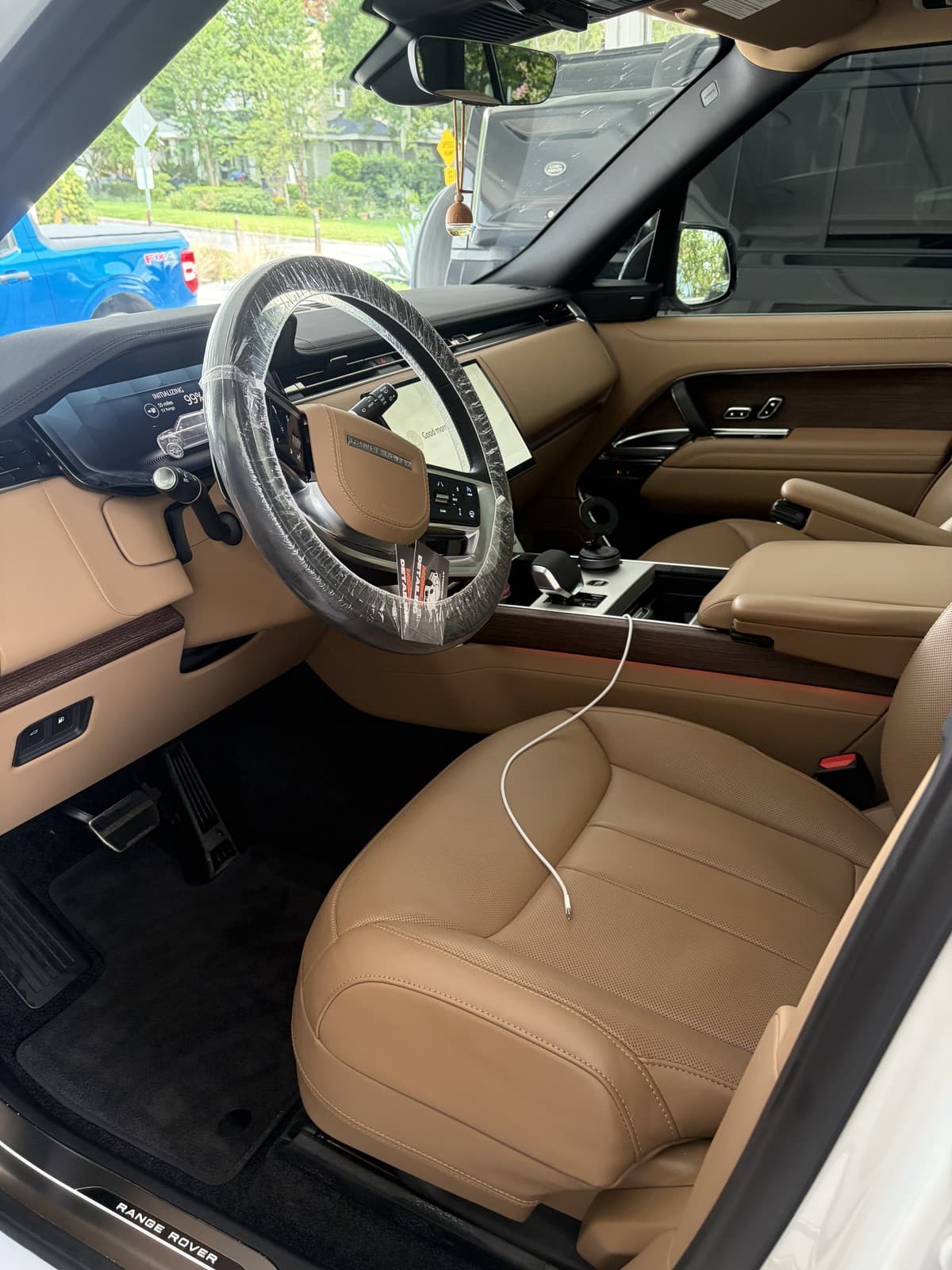 Interior Detail — Range Rover Tan